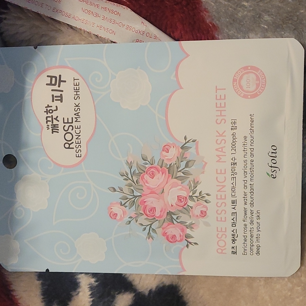 Rose facemask